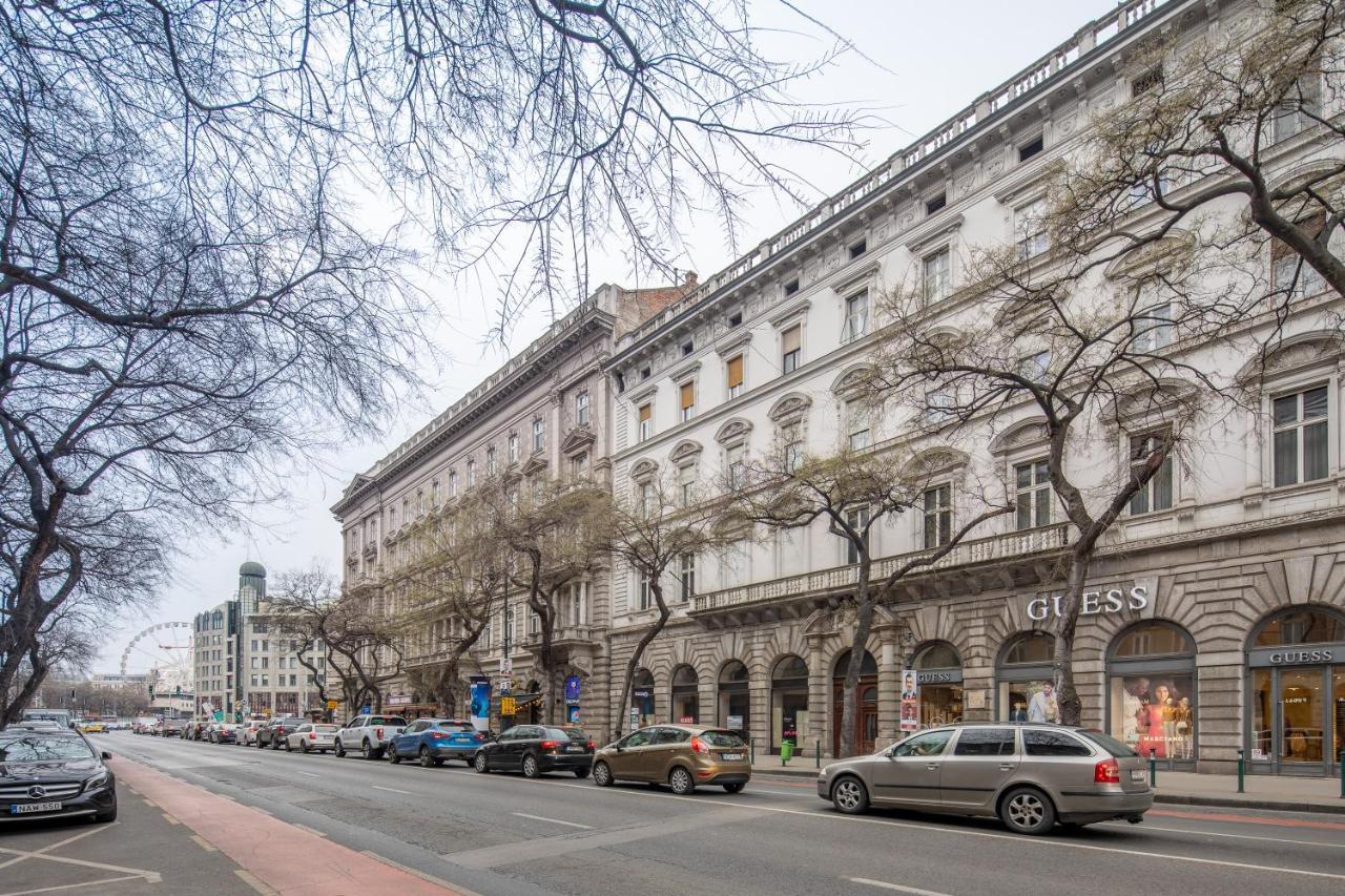 Luxurious Apartment 2Min Walk To Basilica Budapest Eksteriør bilde